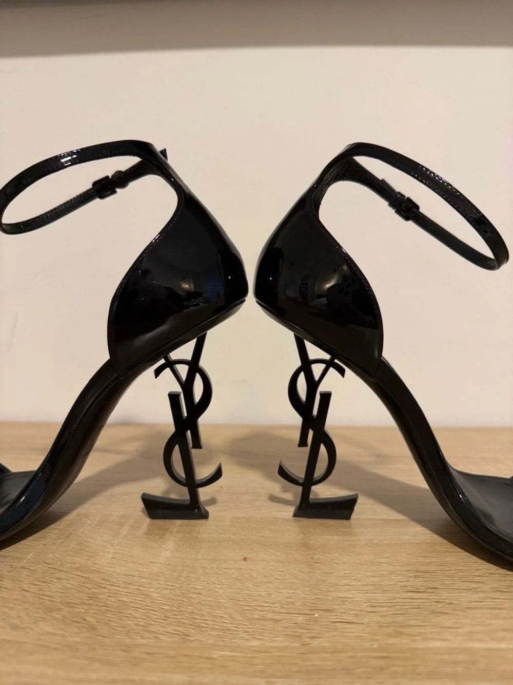 Saint Laurent Black Patent Logo-Heel Ankle-Strap Sandals - Picture 6 of 6